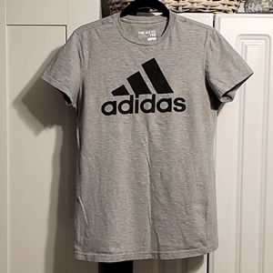 Adidas T-Shirt Women's Medium Gray Short Sleeve Crew Neck The Go To Tee Casual
